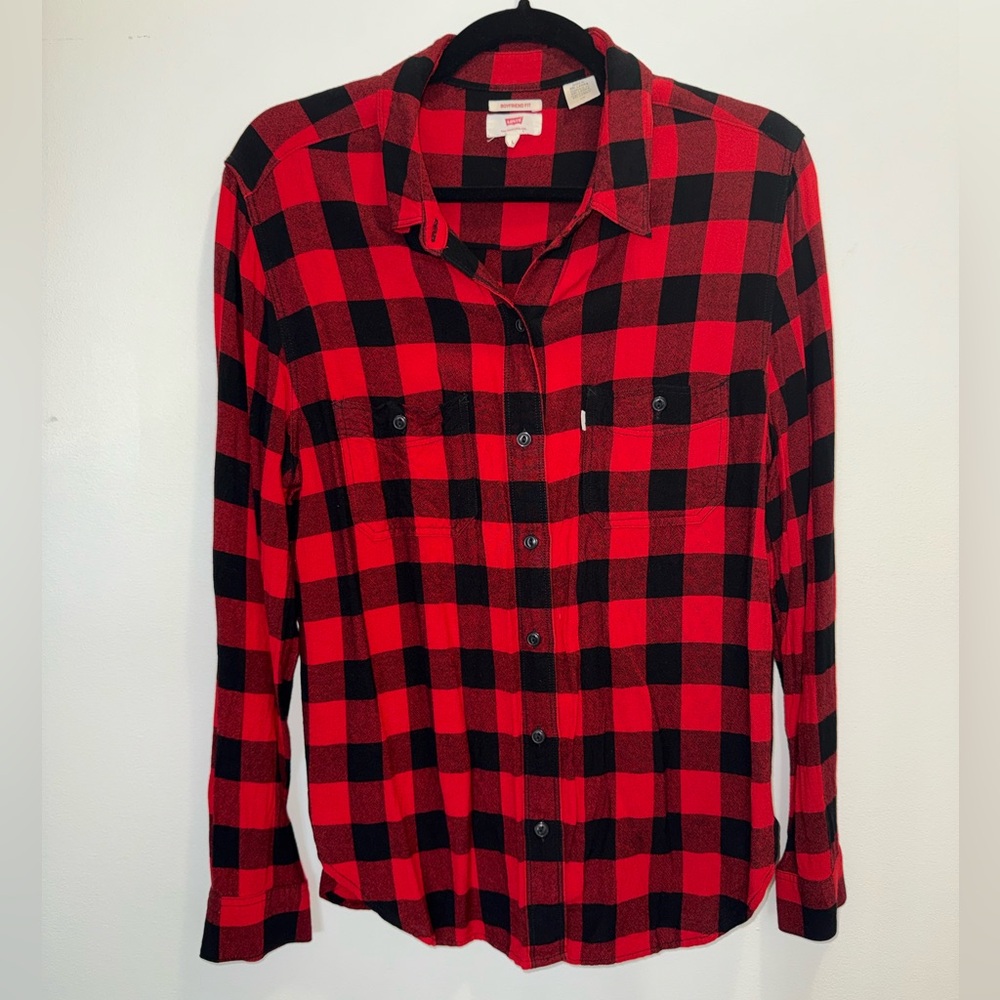 Levi’s Red and Black Plaid Button-Up Shirt